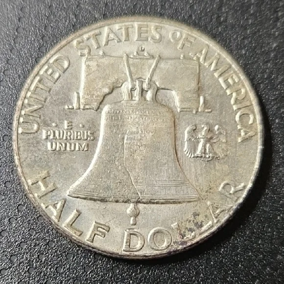 1963 Franklin Silver half dollar 90% Silver - Picture 2 of 2